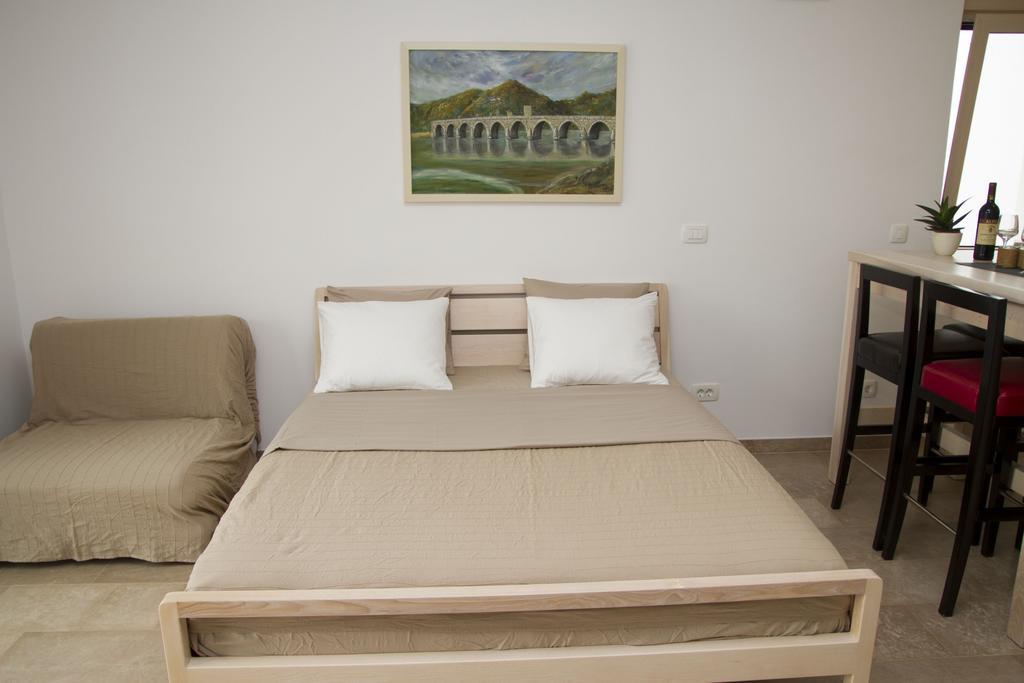 סוטומורה Apartments Brezanin מראה חיצוני תמונה