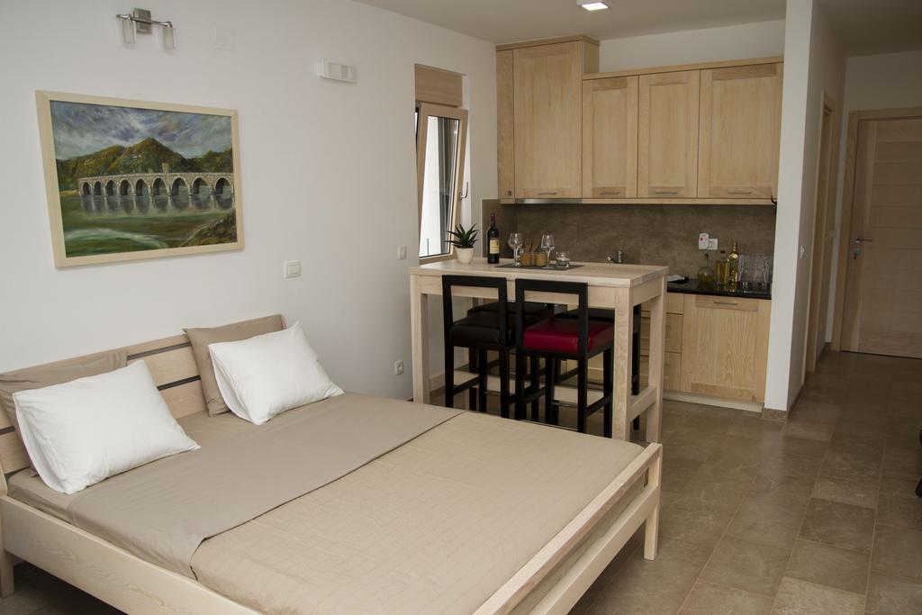 סוטומורה Apartments Brezanin מראה חיצוני תמונה