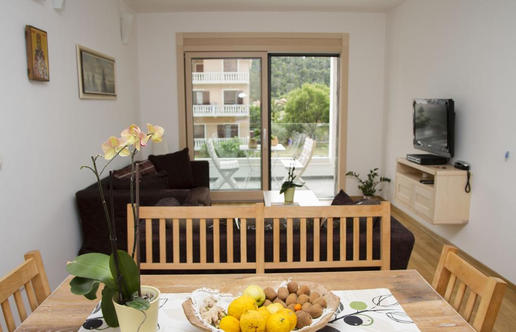 סוטומורה Apartments Brezanin מראה חיצוני תמונה